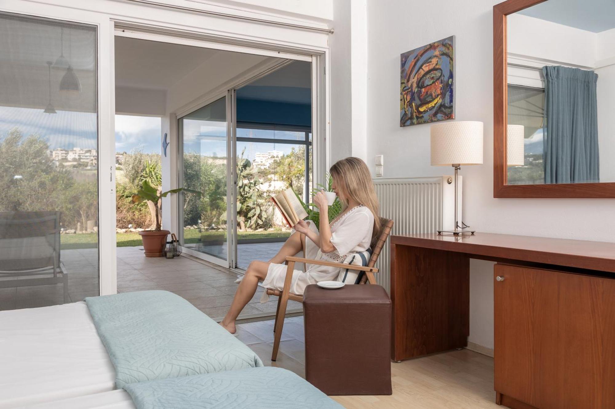 Whiteblue Spa Villa, By Idealstay Experience كاندية المظهر الخارجي الصورة
